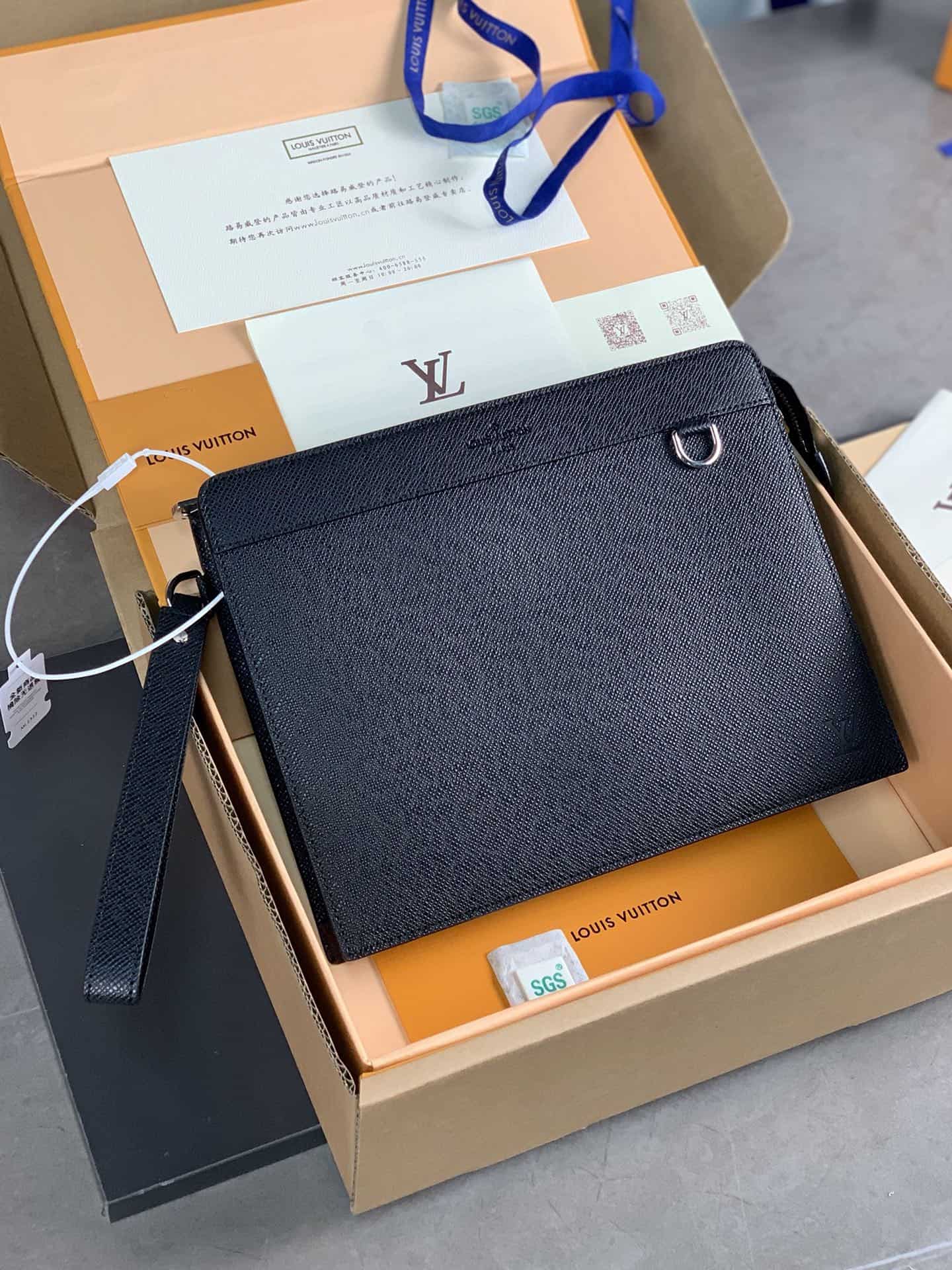 Louis+Vuitton+Pochette+Voyage+Pouch+MM+Blue+Leather+Denim+Monogram